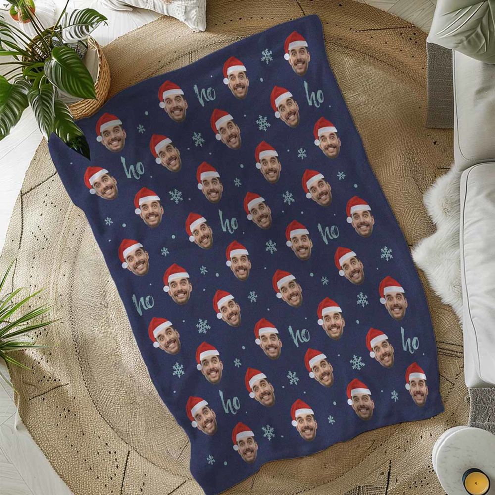Personalisierbare Decke mit Gesicht und Weihnachtsmütze