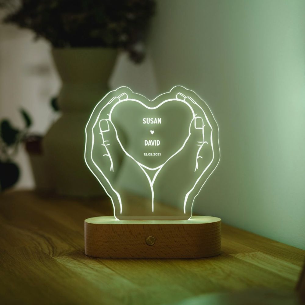 Personalisierbare LED-Lampe Herz mit Händen und Namen
