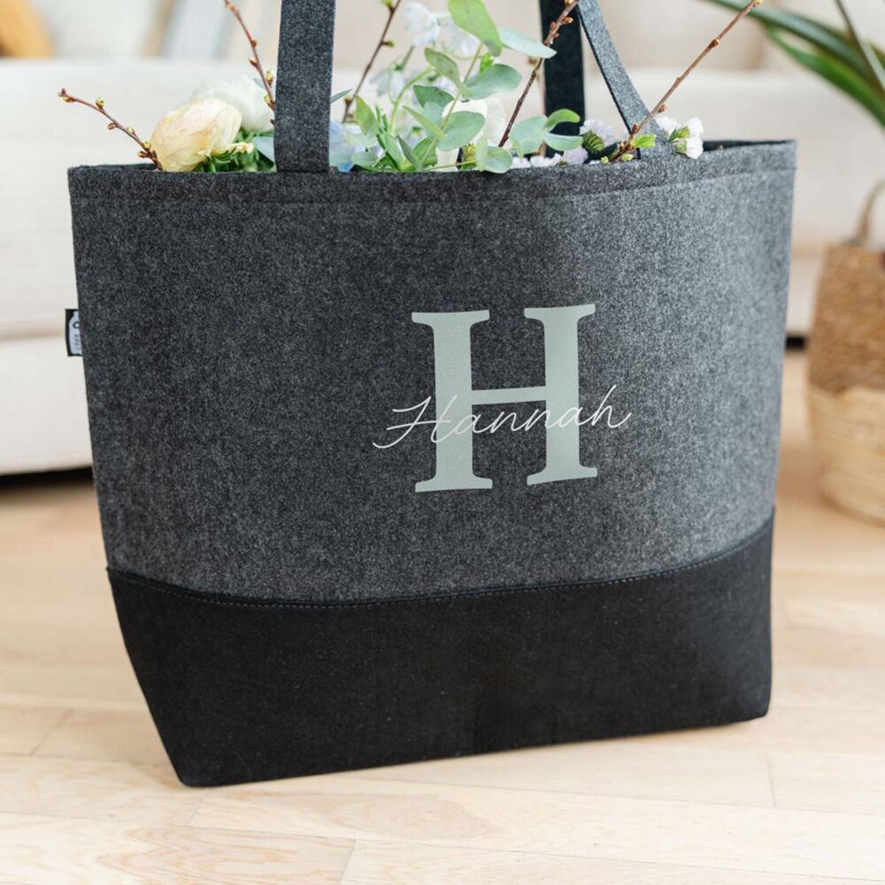 Personalisierbare Filztasche mit Monogramm