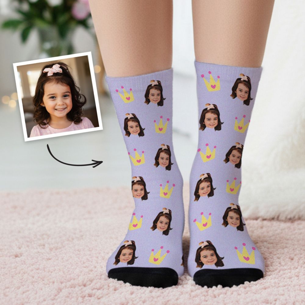 Personalisierbare Socken mit Gesicht im Comic-Style