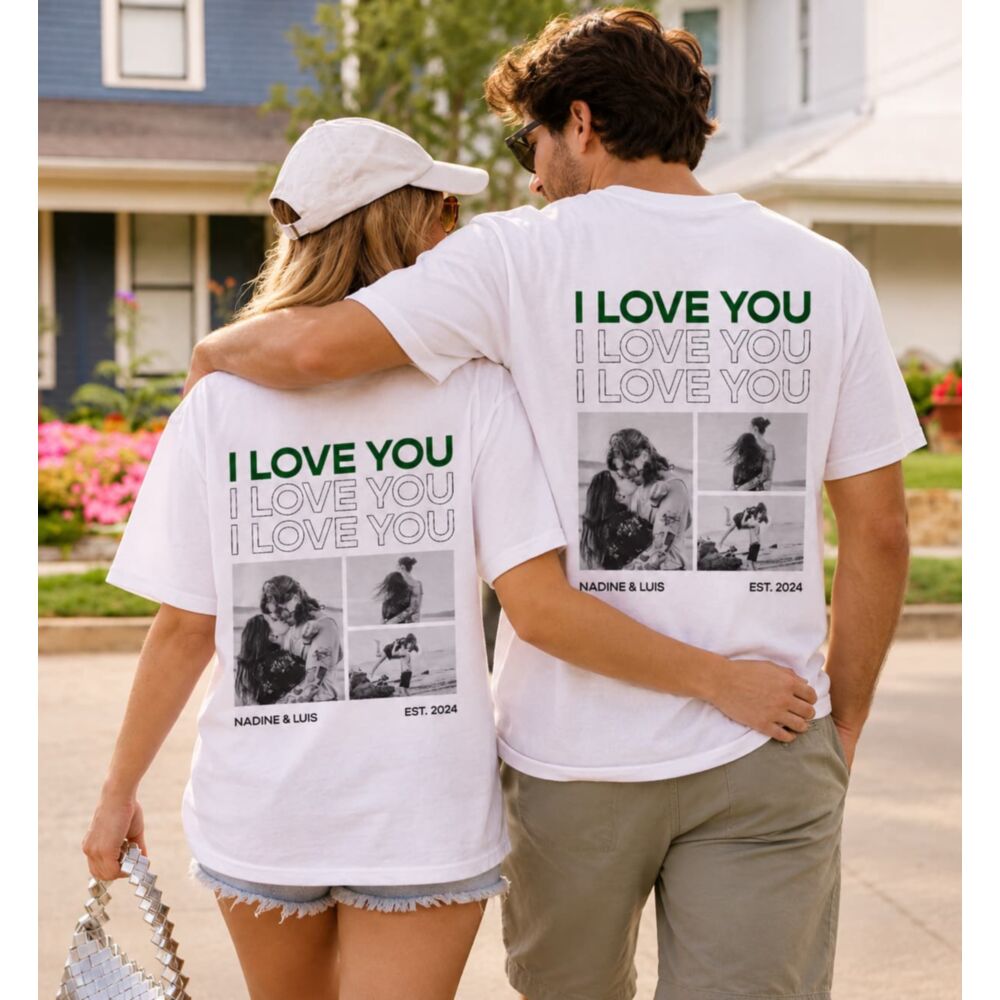Hauptbild DACH – Paar im Partnerlook beim Spaziergang