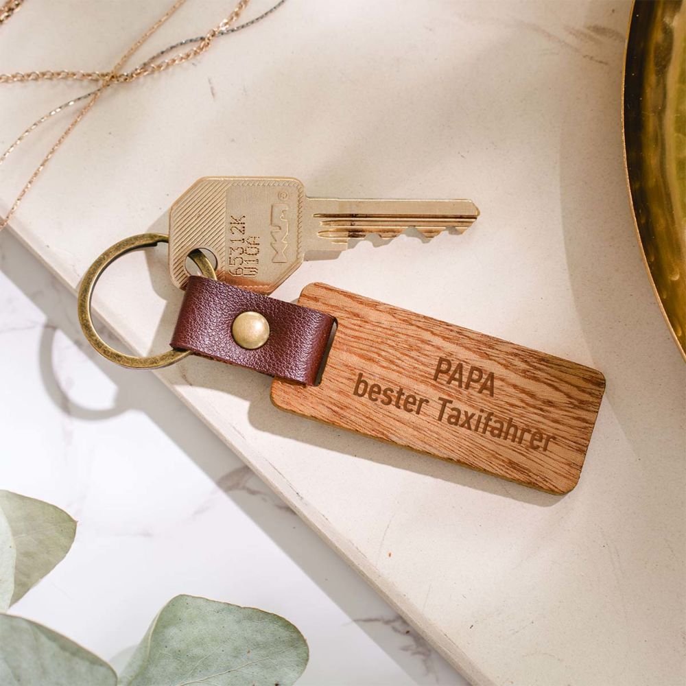 Personalisierbarer Holz Schlüsselanhänger mit Text