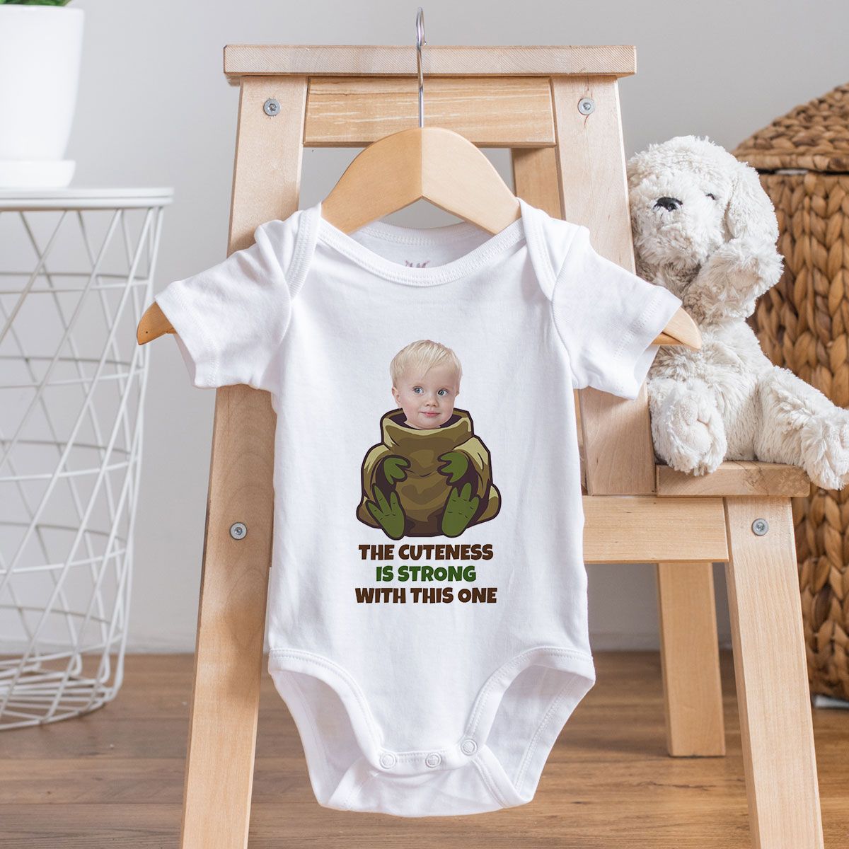 Personalisierbarer Baby Body mit Superheld/in
