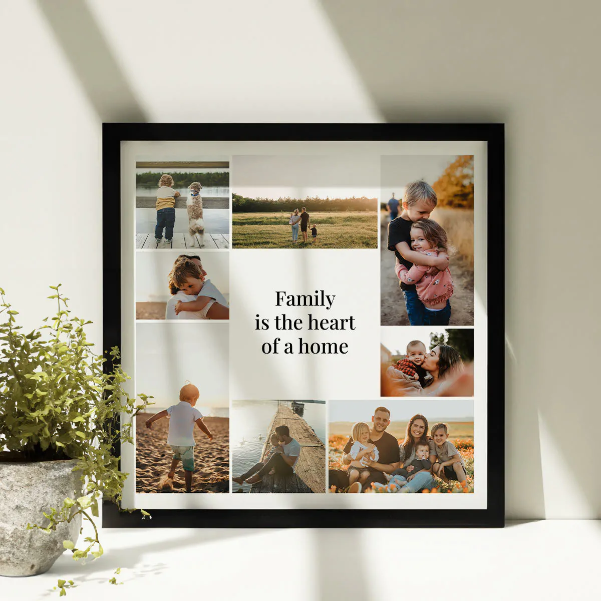 Personalisierbares Poster mit 8 Fotos und Text