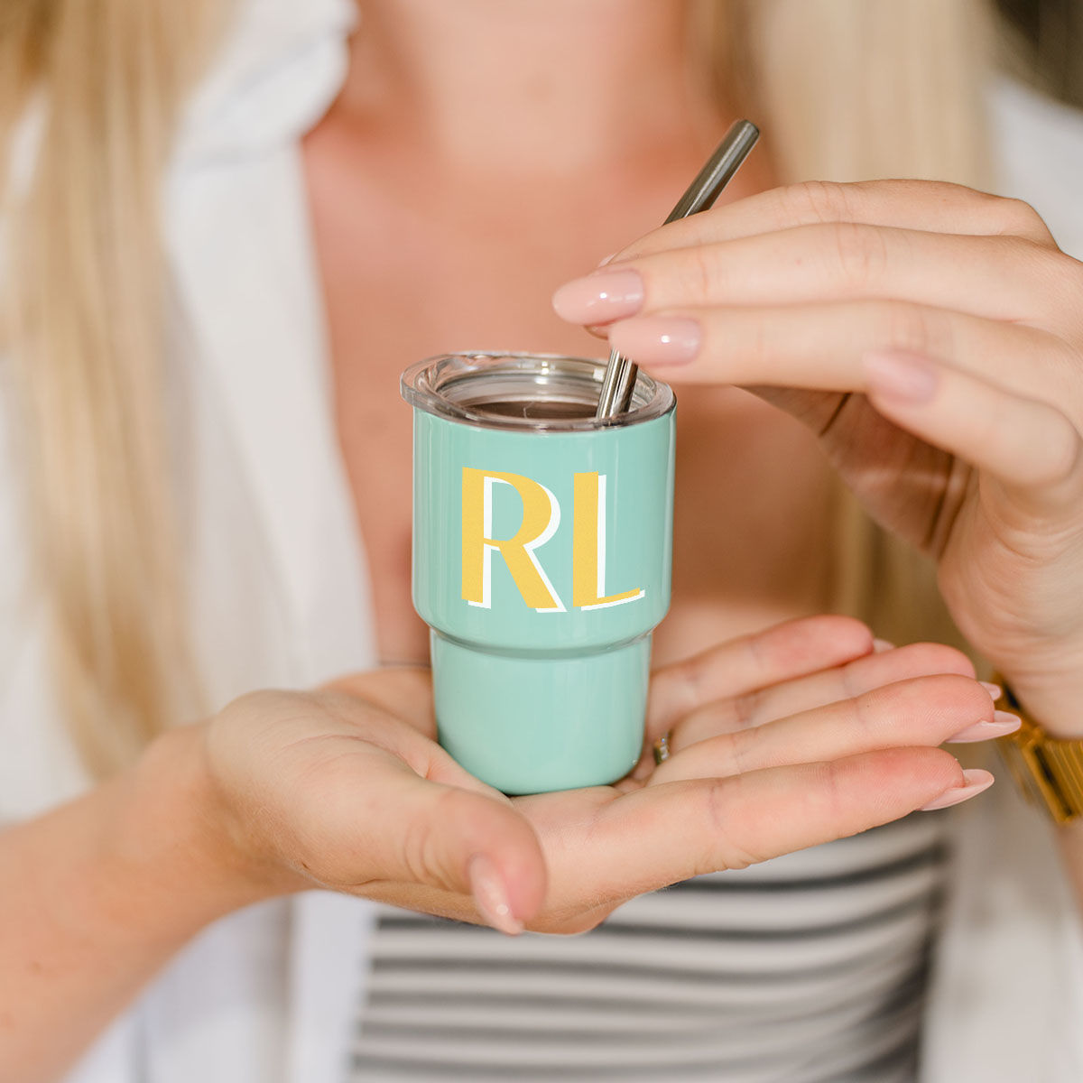 Personalisierbarer Mini Trinkbecher mit Initialen