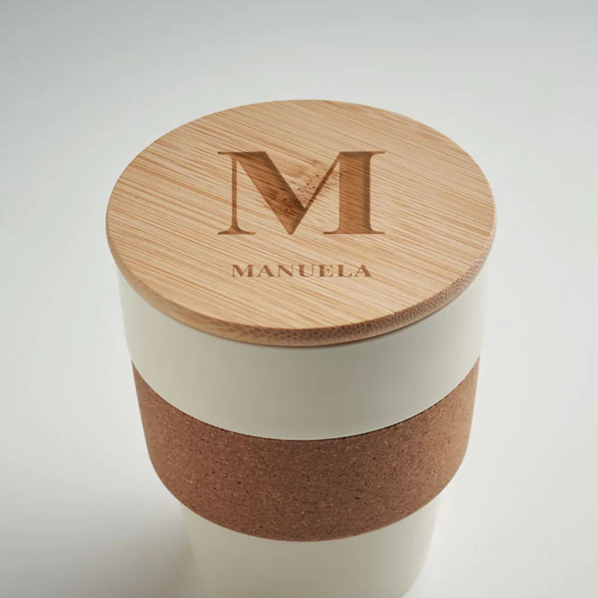 Personalisierbarer Kaffeebecher mit Monogramm