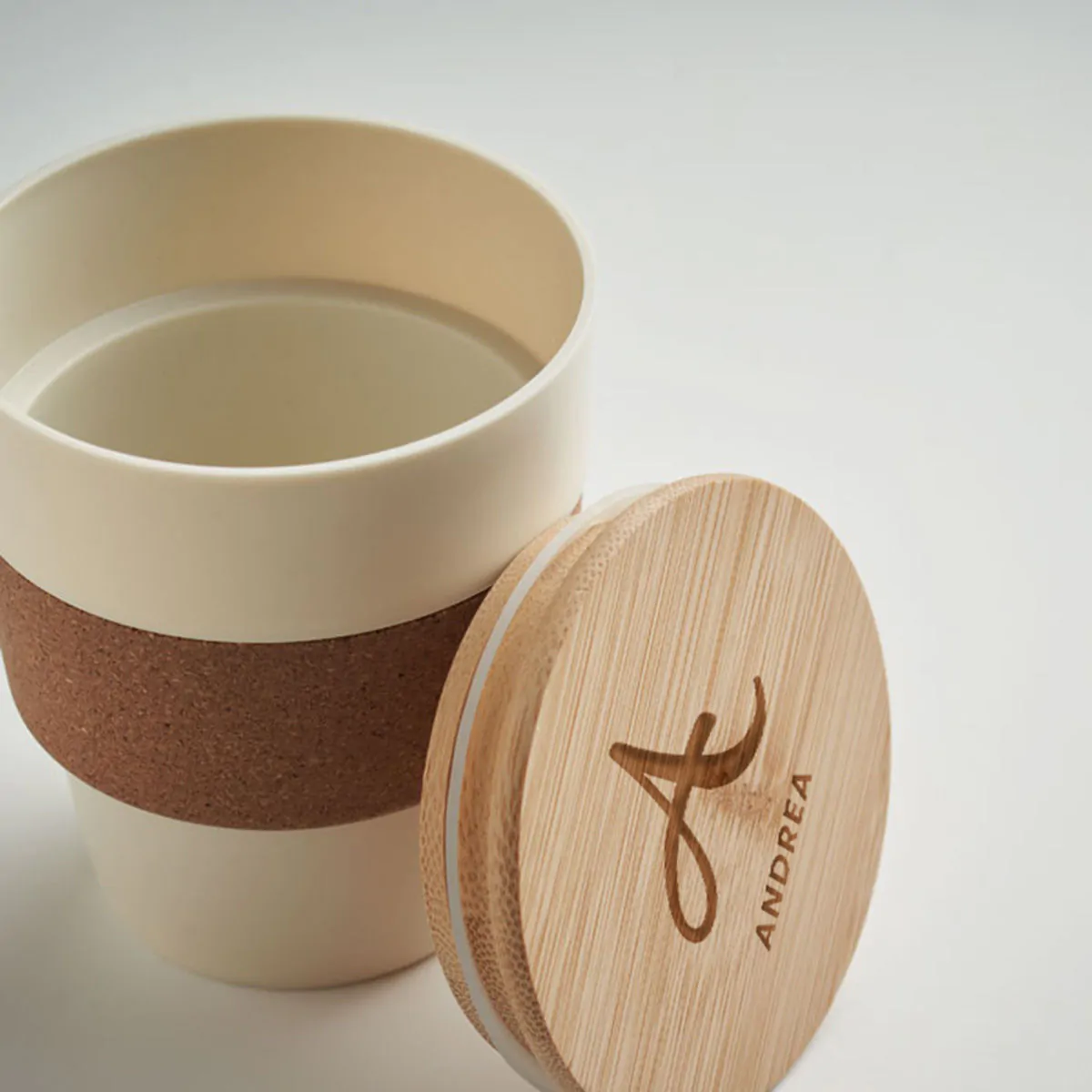 Personalisierbarer Kaffeebecher mit Monogramm