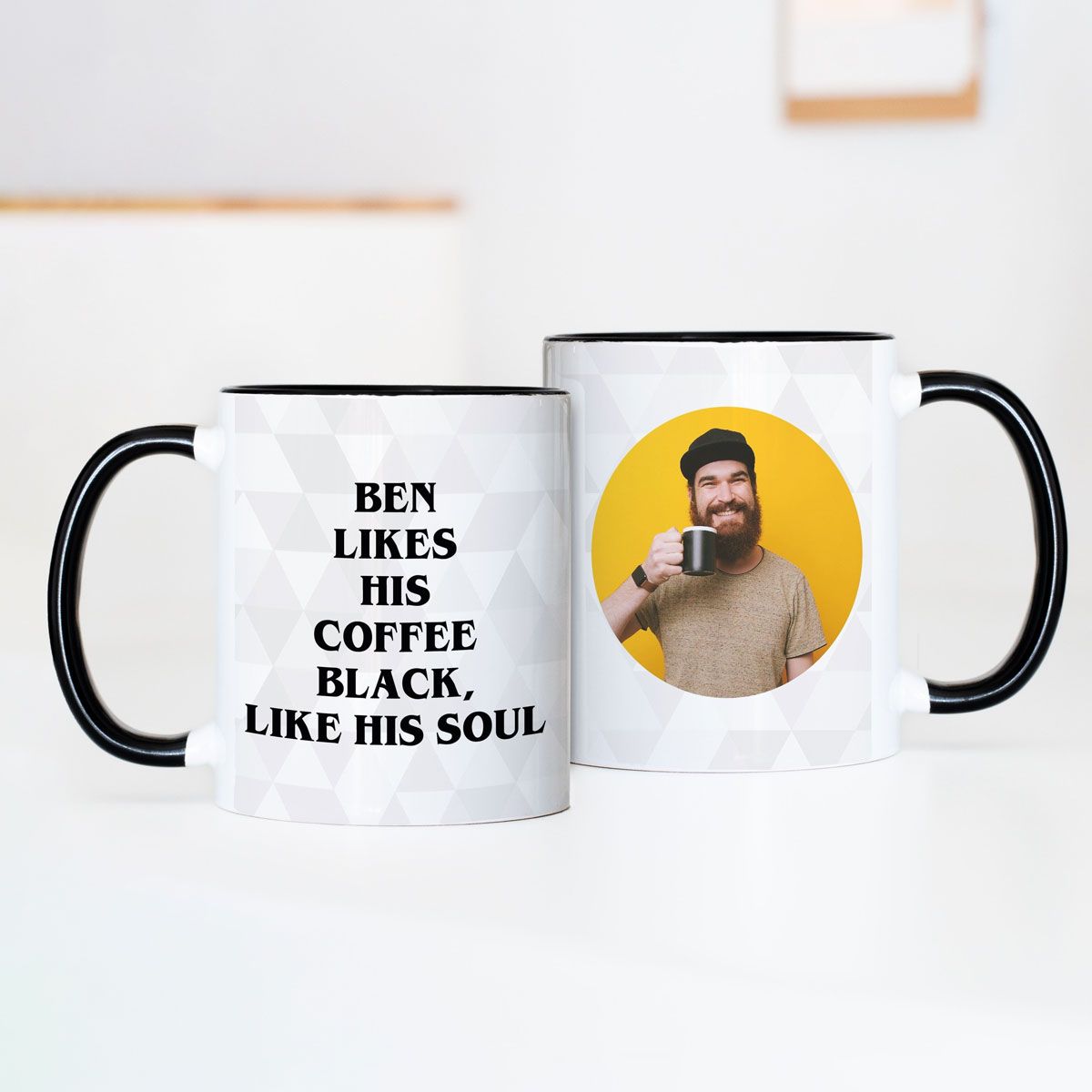 Personalisierbare Tasse mit Bild und Text