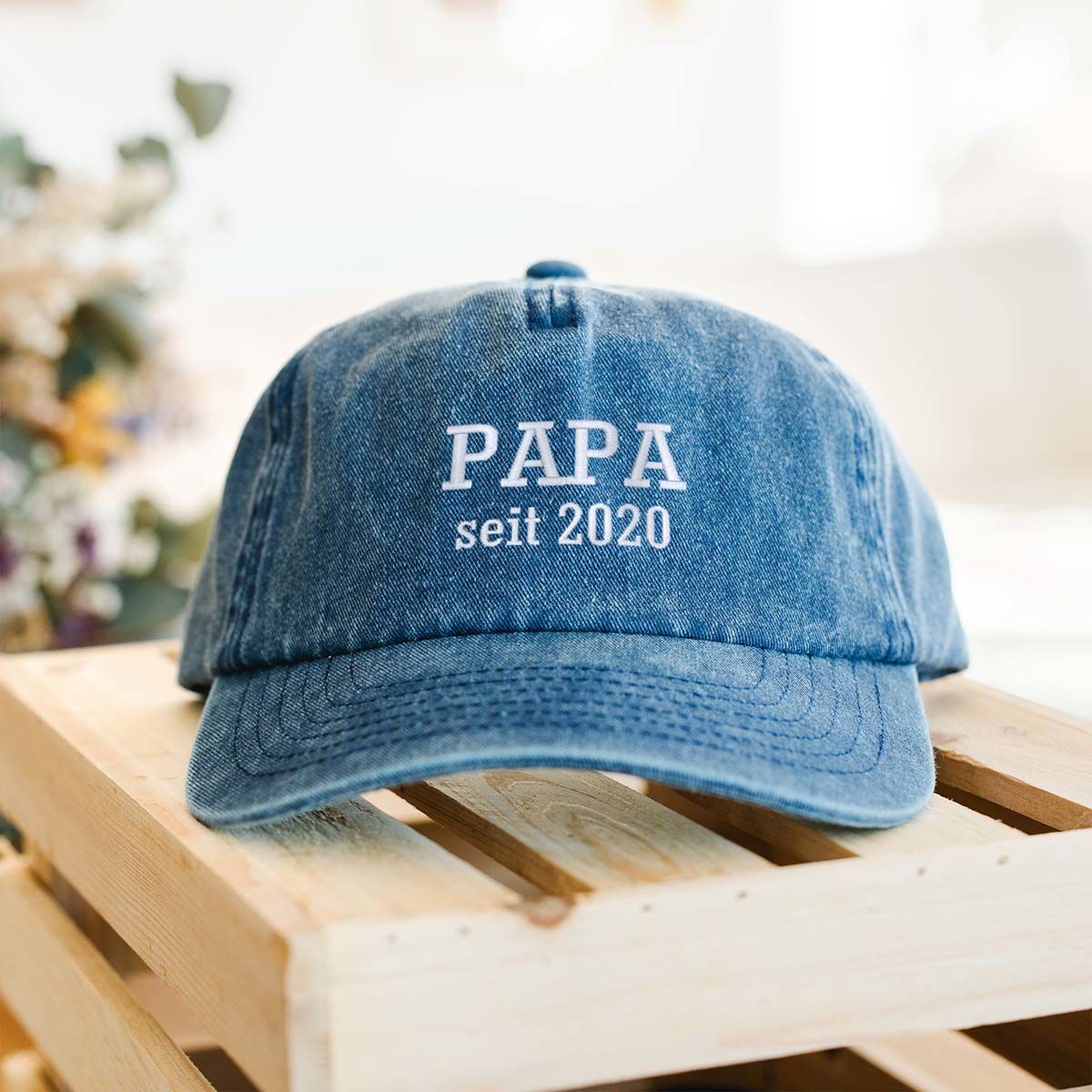 Bestickte Kappe mit 2 Zeilen Text