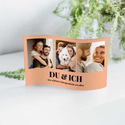 Personalisierbarer Acryl-Aufsteller mit 3 Fotos und Text Personalisierbarer Acryl-Aufsteller mit 3 Fotos und Text