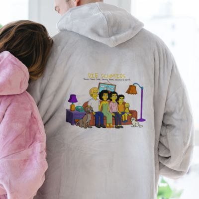 Personalisierbare Hoodie Decke mit Cartoon Familie