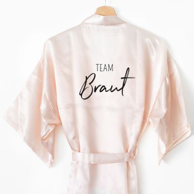 Personalisierbarer Satin Morgenmantel mit Text Personalisierbarer Satin Morgenmantel mit Text