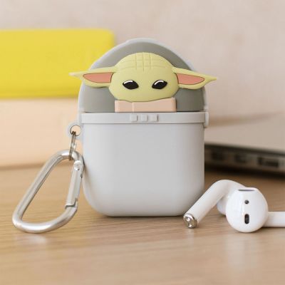 Mandalorian und Baby Yoda AirPod Cases Mandalorian und Baby Yoda AirPod Cases