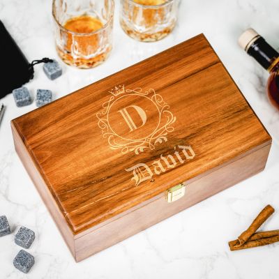 Whisky Gläser Geschenkset mit Monogramm Whisky Gläser Geschenkset mit Monogramm
