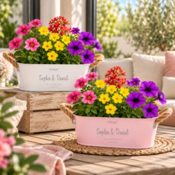 Personalisierbarer Blumenkasten mit Symbol und Text