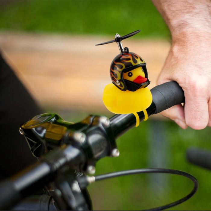 Fahrrad-Quietschentchen mit Helm main product photo