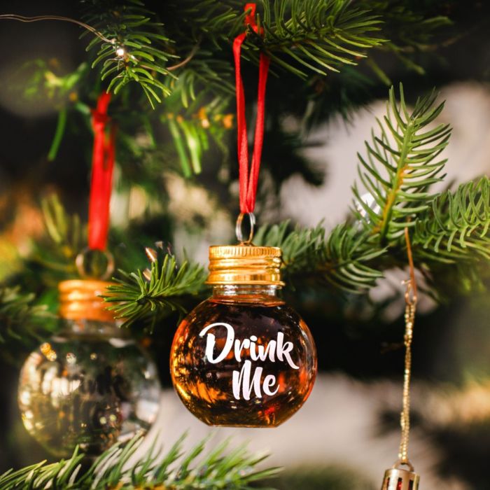 Die coolste Weihnachtsdeko | entdecke personalisierte Weihnachtskugeln für deinen Baum