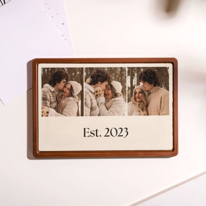 Personalisierte Schokolade als Karte mit Fotocollage und Text