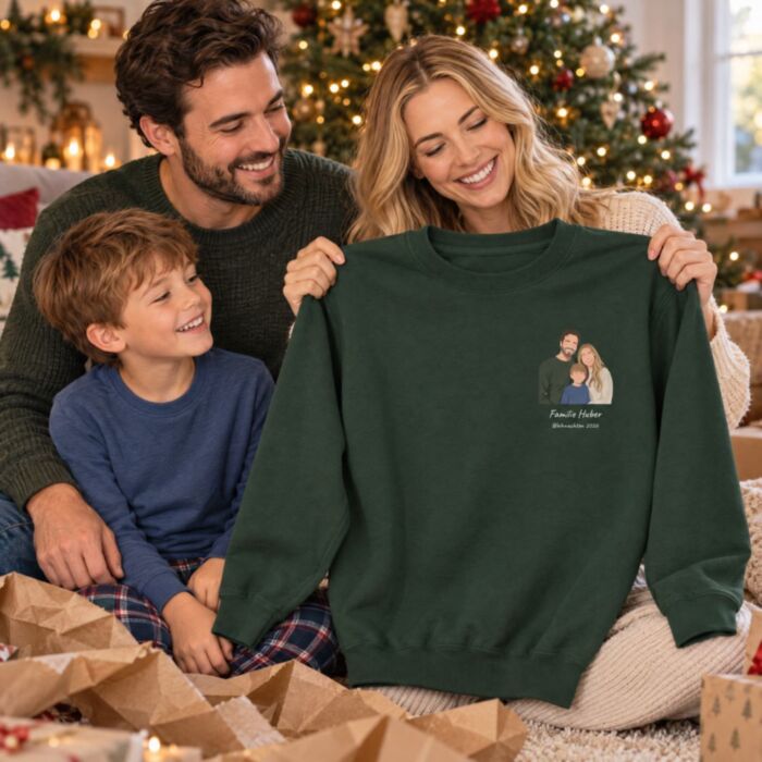 Personalisierbarer Pullover mit kleiner Illustration