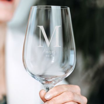 Personalisierbares Weinglas mit Monogramm
