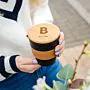 Personalisierbarer Kaffeebecher mit Monogramm