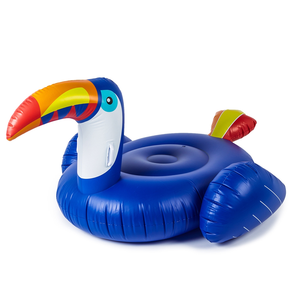 Schwimmender Riesen-Tukan