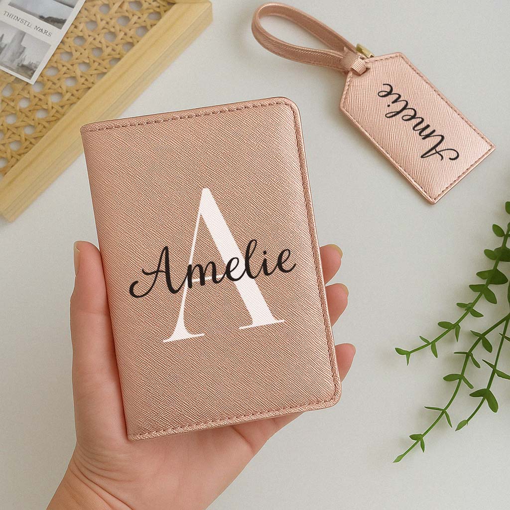 Personalisierbare Reisepasshülle und Koffertag mit Monogramm, Romantische Geschenke, Hochzeitsgeschenk, Kleine Geschenke, Geschenk, Geschenkidee
