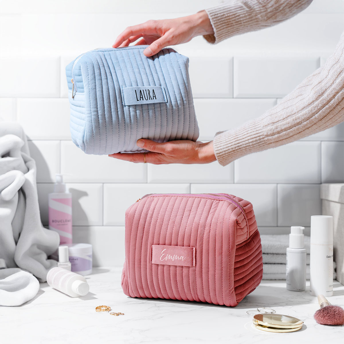 Personalisierbare Kosmetiktasche mit Namen, Weihnachtsgeschenk, Geburtstagsgeschenk, Geschenke Frauen, Geschenke Freundin, Geschenk Schwester, Romantische Geschenke, Hochzeitsgeschenk, Kleine Geschenke, Geschenk, Geschenkidee