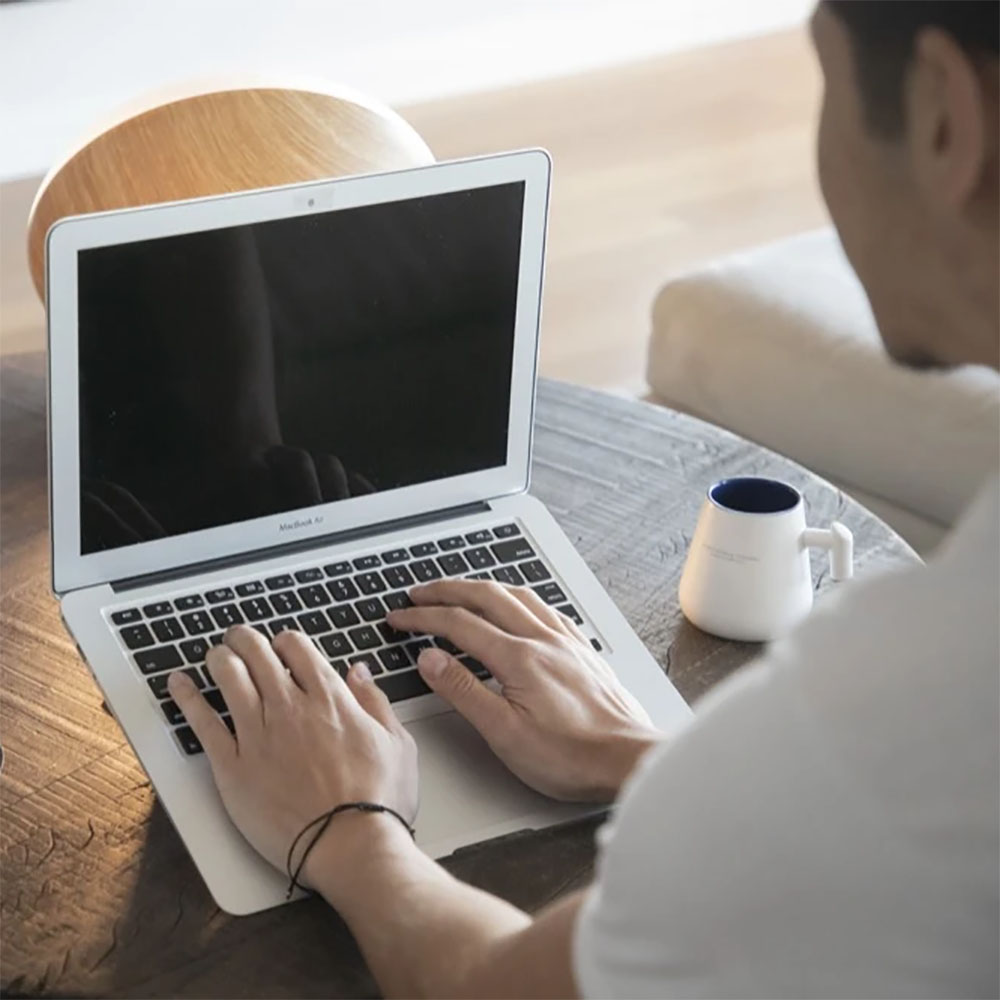 Moft Quasi unsichtbarer Laptop Stand