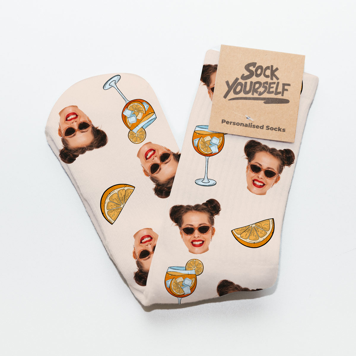 Personalisierbare Aperol Socken mit Gesicht, Fotogeschenk, Geburtstagsgeschenk, Geschenke Frauen, Geschenke Freundin, Geschenk Schwester, Witzige Geschenke, Kleine Geschenke, Geschenk, Geschenkidee