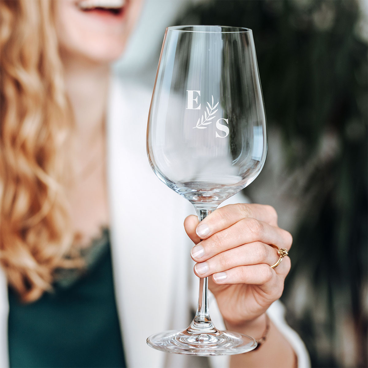 Personalisierbares Weinglas mit Initialen und Symbol, Witzige Geschenke, Romantische Geschenke, Hochzeitsgeschenk, Kleine Geschenke, Geschenk, Geschenkidee