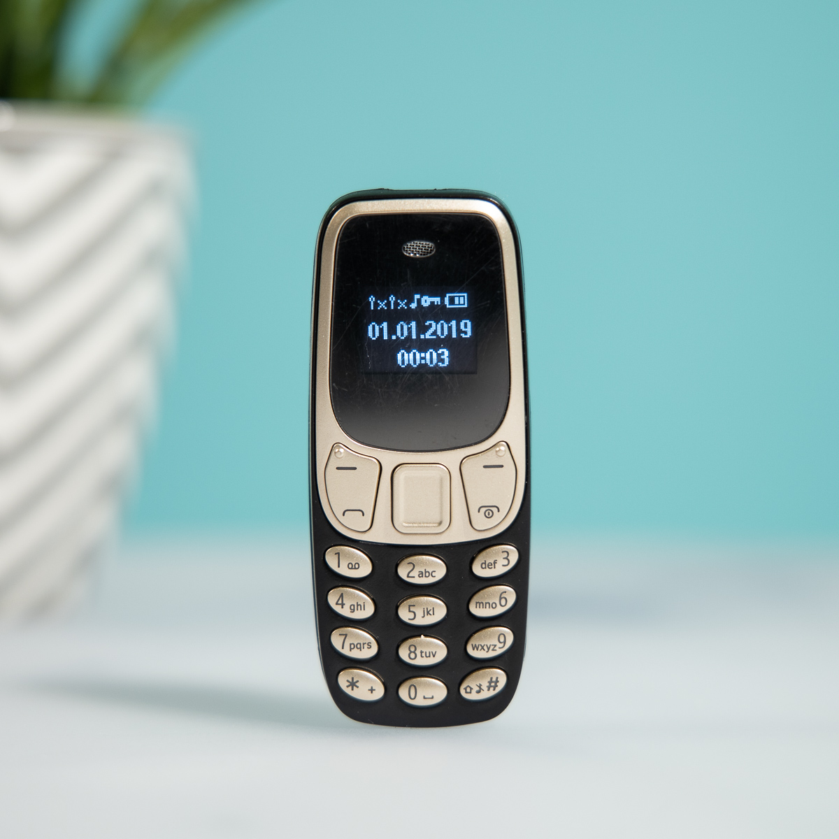 Der Welt kleinstes Mobiltelefon