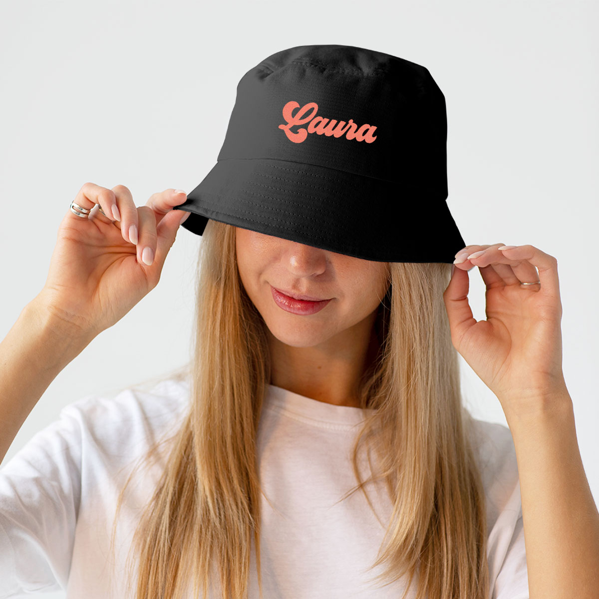 Personalisierbarer Bucket Hat mit Name, Geburtstagsgeschenk, Geschenke Frauen, Geschenke Freundin, Geschenk Schwester, Geschenk Mama, Witzige Geschenke, Kleine Geschenke, Geschenk, Geschenkidee
