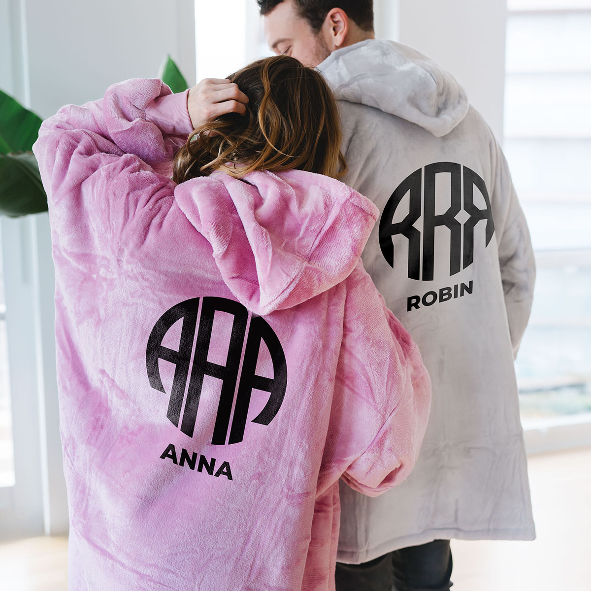 Personalisierbare Hoodie Decke mit Monogramm, Witzige Geschenke, Romantische Geschenke, Hochzeitsgeschenk, Geschenk, Geschenkidee