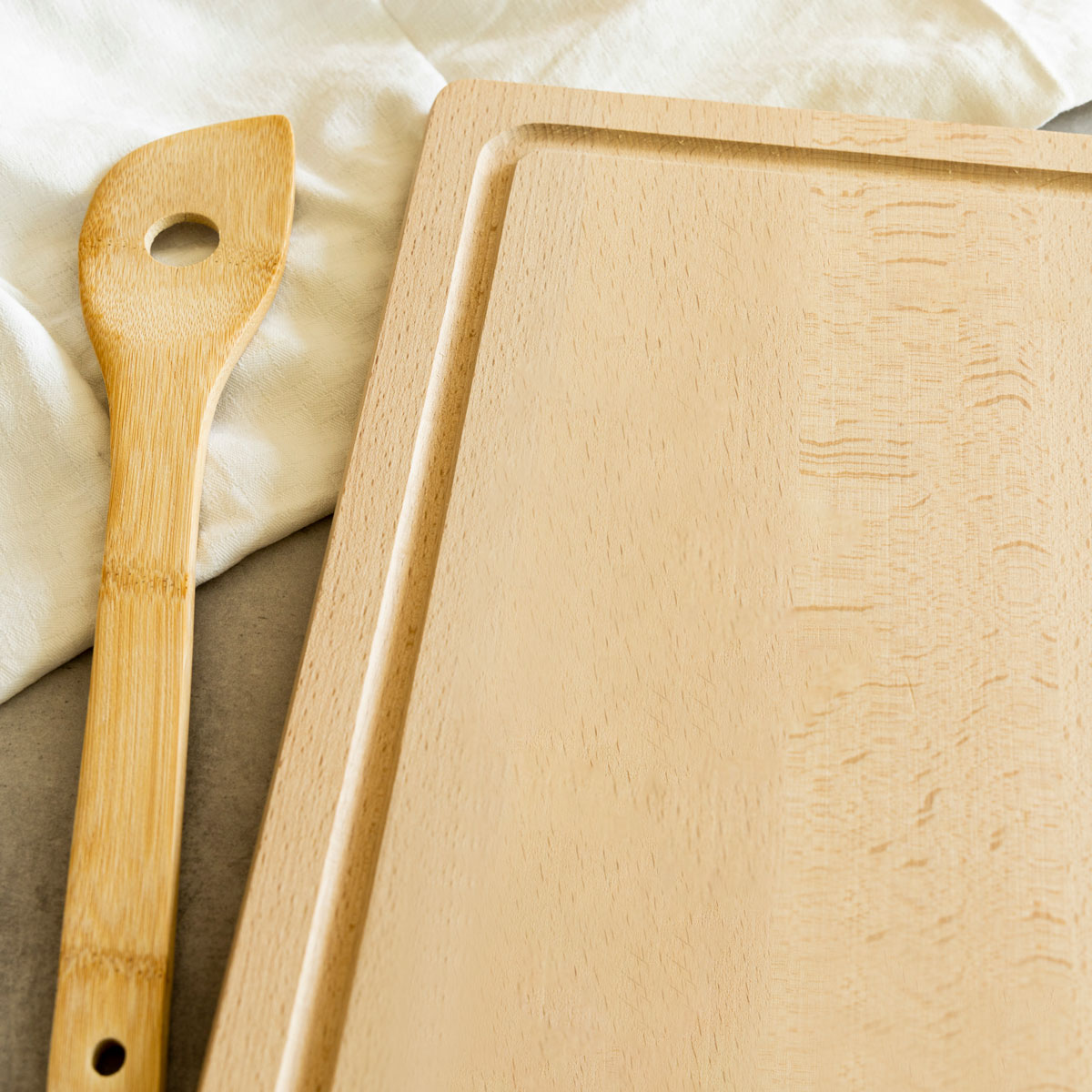 Personalisierbares Holz Schneidebrett mit Gravur