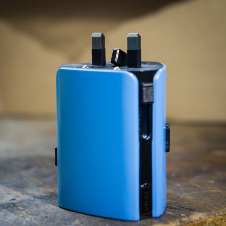 Reiseadapter mit USB