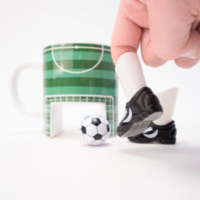 spaß bürodekor gadgets spass im büro fußball kaffeebecher sind bürostuhlrennen genau dein ding dann schau hier büro spaß bürodekor gadgets spass im büro fußball kaffeebecher sind bürostuhlrennen genau dein ding dann schau hier büro