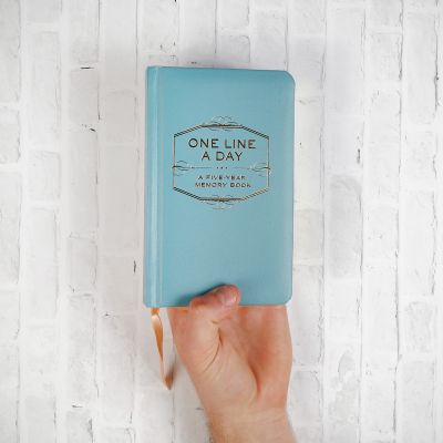 Geburtstagsgeschenk für Freundin - One Line A Day - Tagebuch für fünf Jahre
