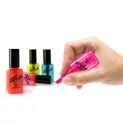 Spass im Büro - Textmarker im Nagellackdesign