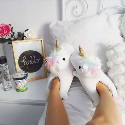 Ostergeschenke - Leuchtende Einhorn Hausschuhe