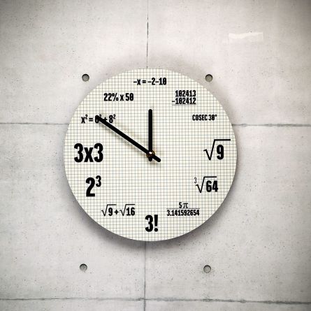 Mathematik Uhr
