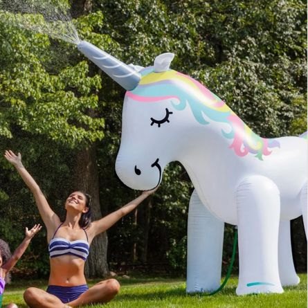 Riesen Einhorn-Sprinkler